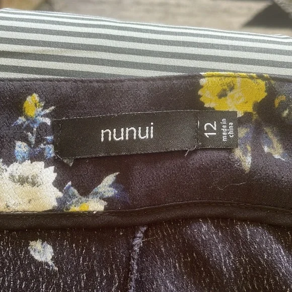 Nunui Floral Navy Blue Womens Shorts AU 12 - Blue with colourful flowers - Picture 11 of 16